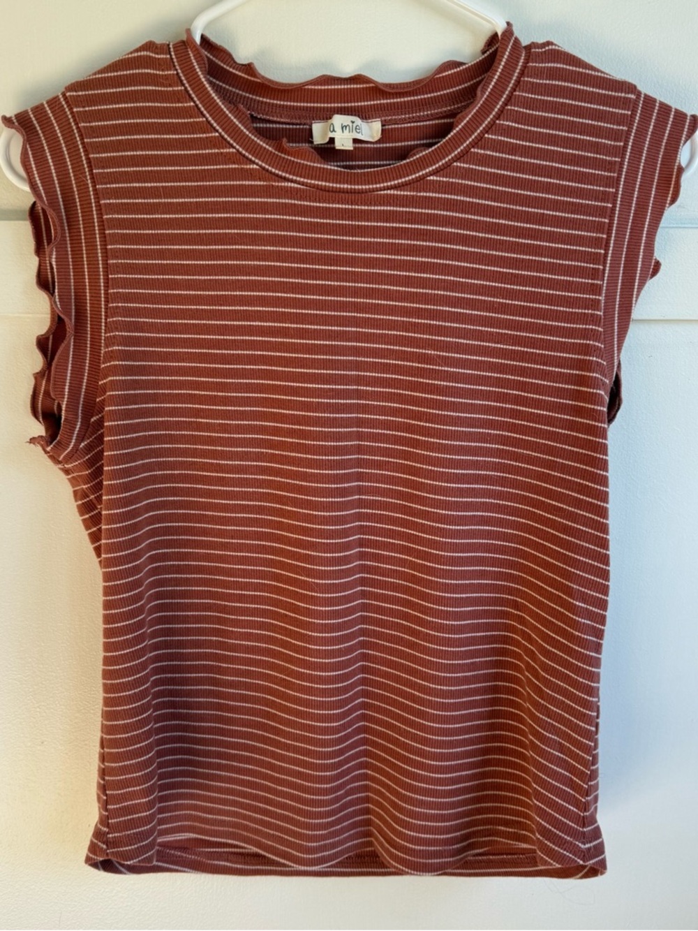 La Miel Ruffle Trim Tank Top Striped Ribbed Size Large